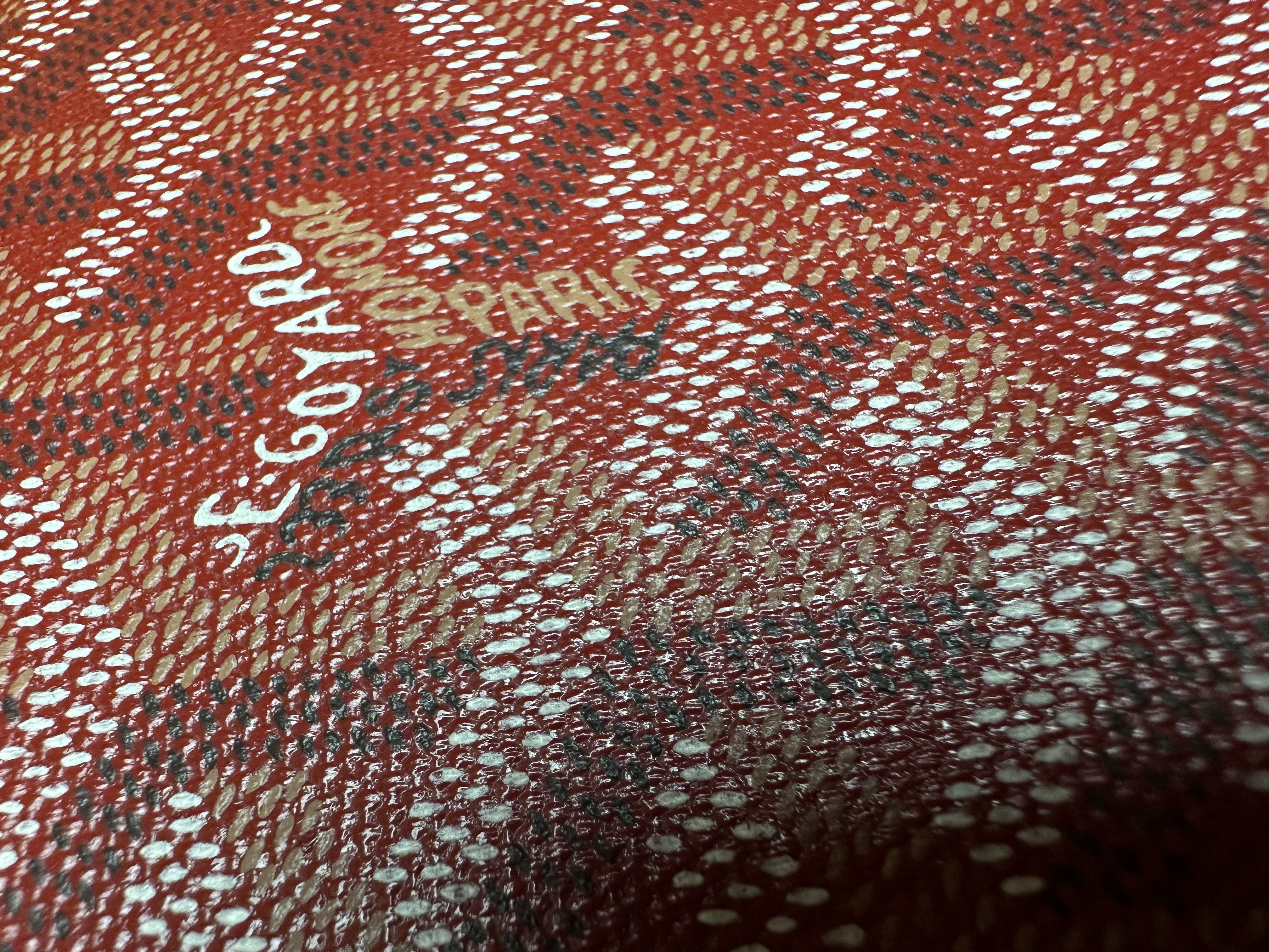 Goyard Belvedere MM Uzi-Red