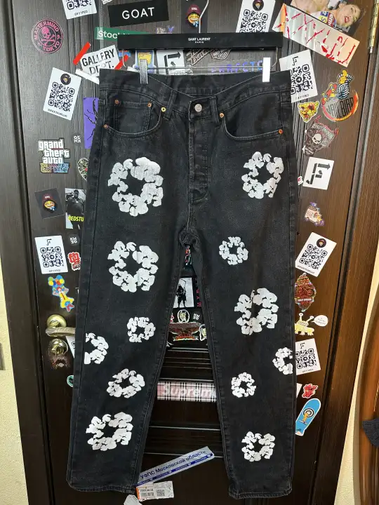 Denim Tears DT Black 34, detail view 2