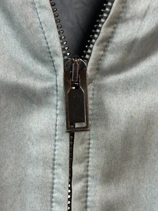 Gucci Gucci SS17 Amour illuminati Silk/Viscose XXL Bomber, detail view 17