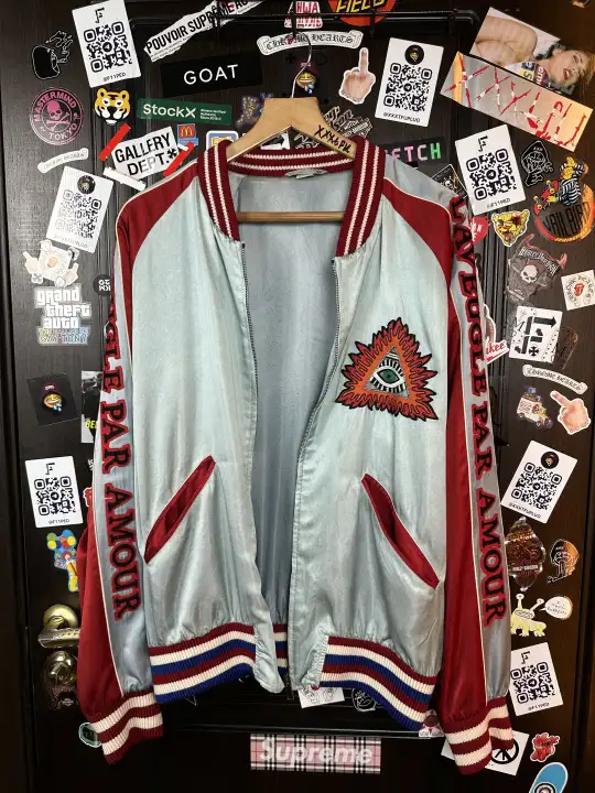 Gucci Gucci SS17 Amour illuminati Silk/Viscose XXL Bomber, detail view 18