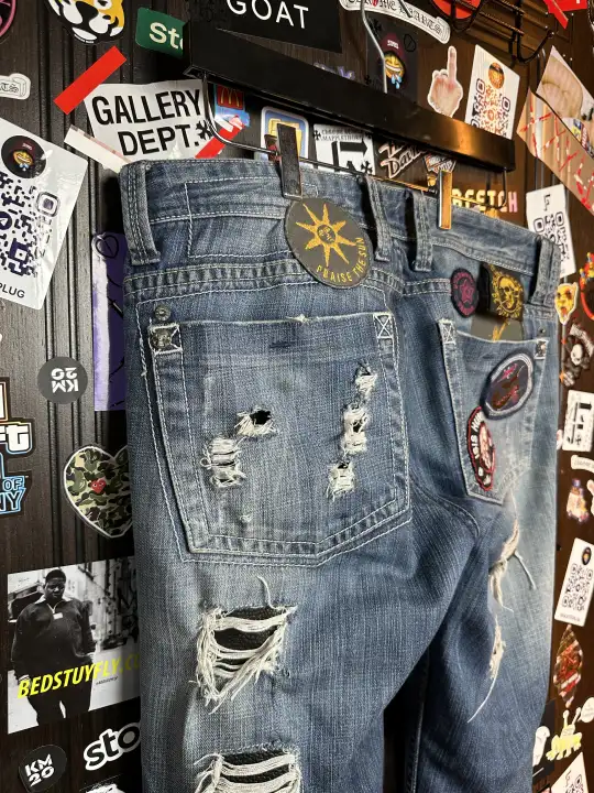 OMB x ERD OMB X ERD "FUCK PEDOPHILIA" Jeans, detail view 10