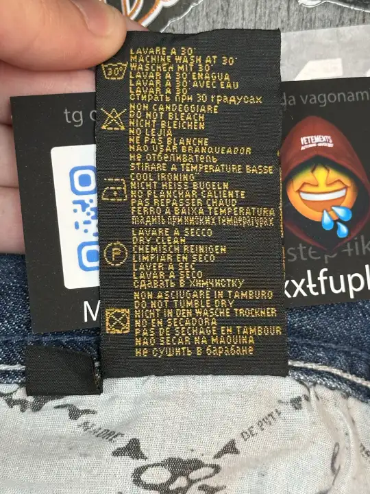 OMB x ERD OMB X ERD "FUCK PEDOPHILIA" Jeans, detail view 25