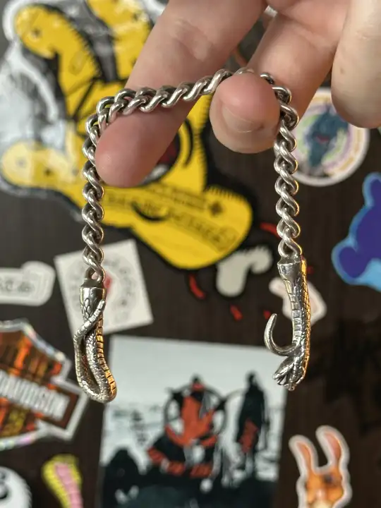 OMB x ERD OMB X ERD VVS Edenic Serpent Bracelet, detail view 4