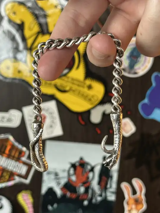 OMB x ERD OMB X ERD VVS Edenic Serpent Bracelet, detail view 6