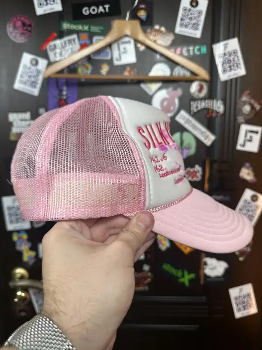 Sp5der Pink Sp5der Silk Web, detail view 3