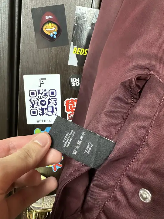 Vetements Burgundy Bomber Emoji XS, detail view 16