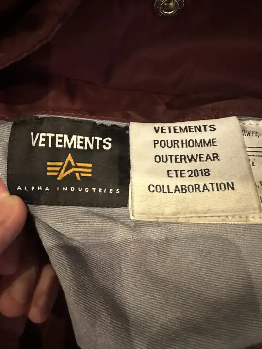 Vetements Burgundy Bomber Emoji XS, detail view 20