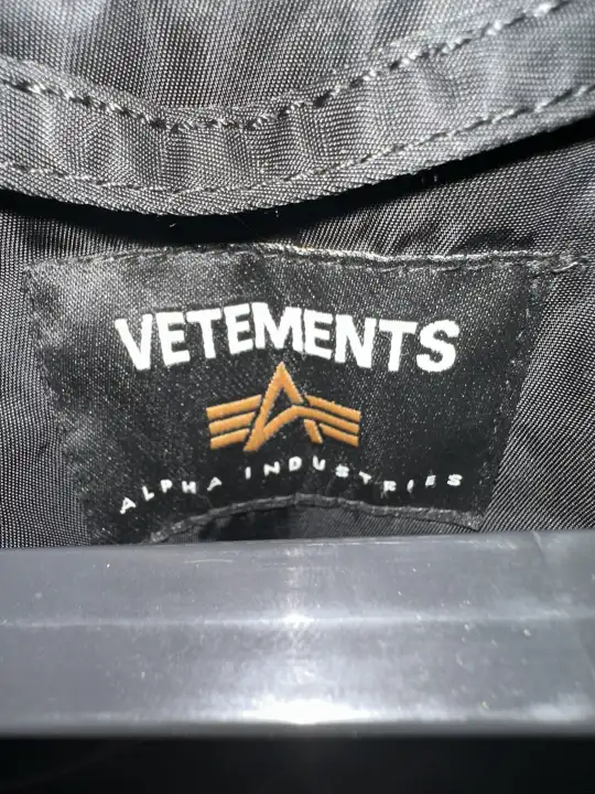 Vetements Burgundy Bomber Emoji XS, detail view 25