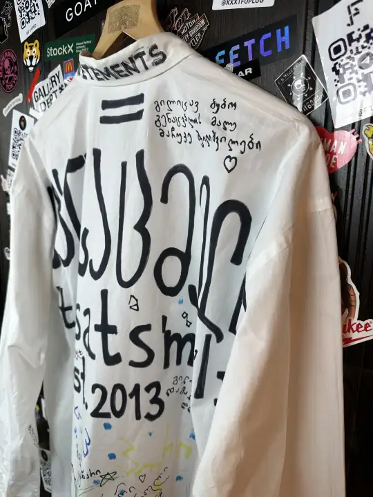 Vetements Tansatsmeli Happy Birthday, detail view 8
