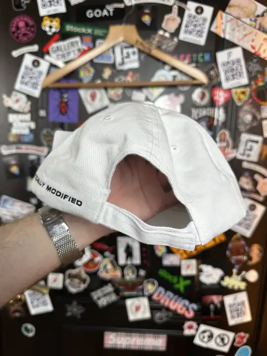 Vetements VETEMENTS NWT AW18 “Genetically Modified” Cap, detail view 8