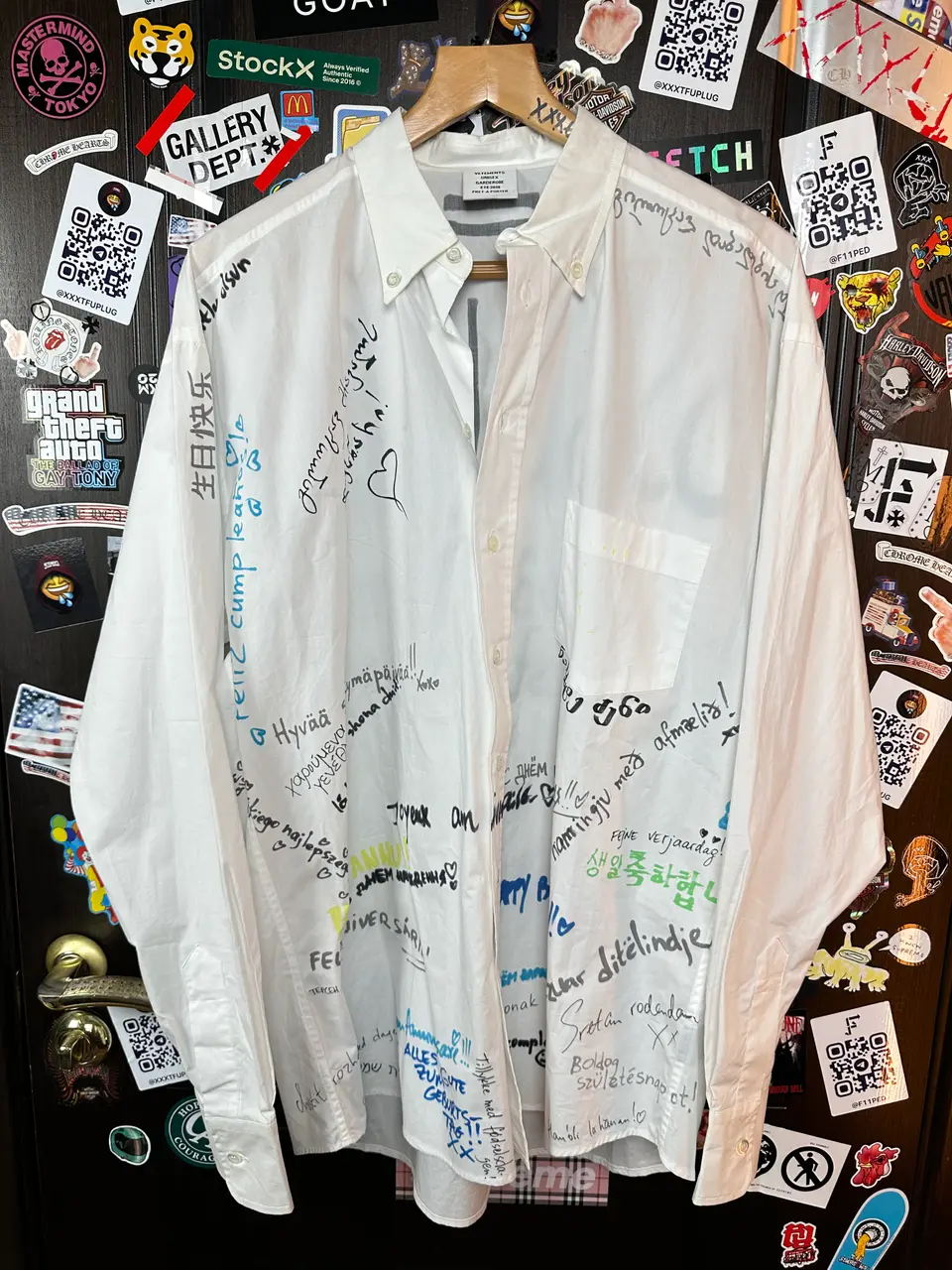 Vetements Tansatsmeli Happy Birthday